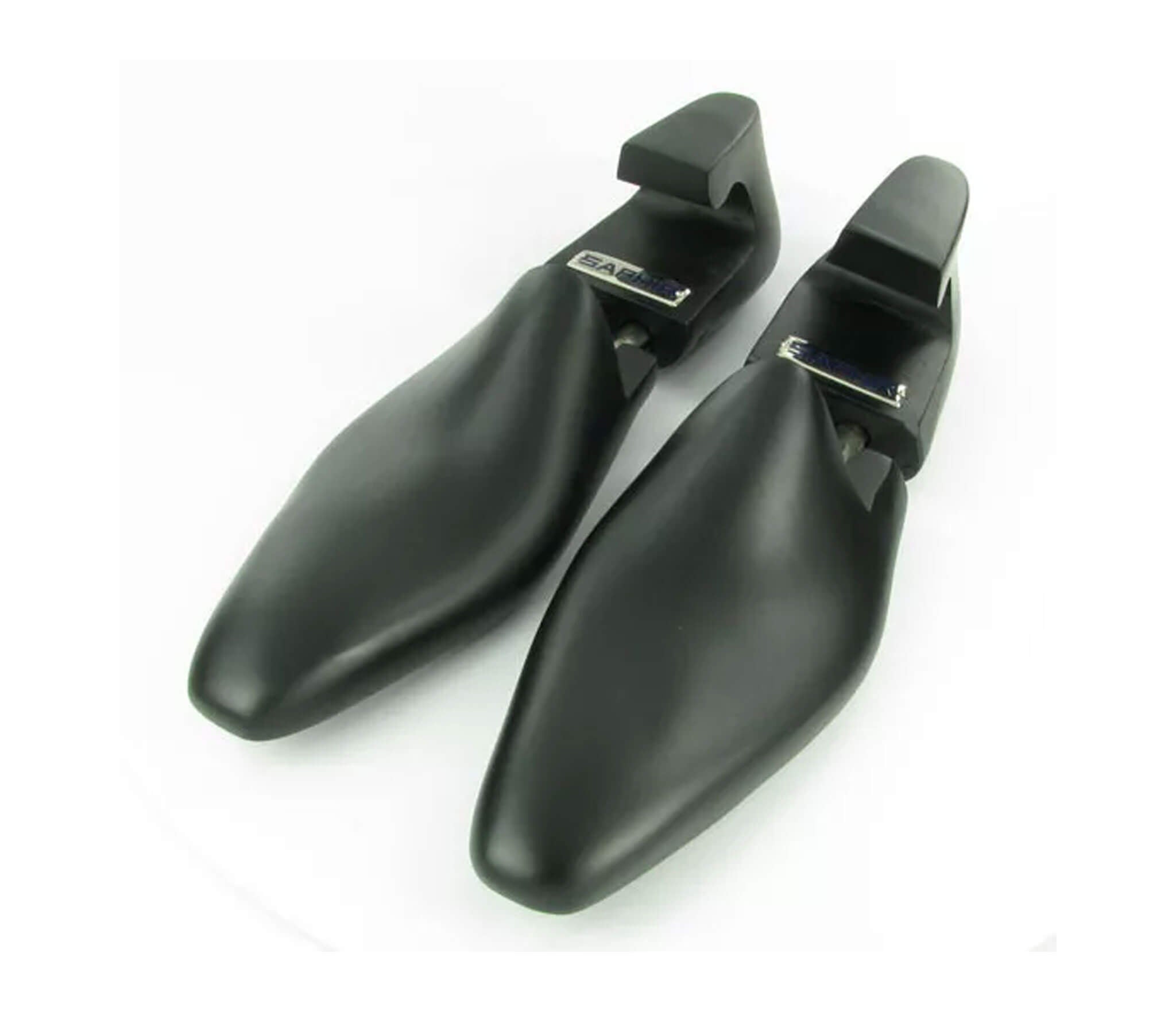 Schwarze Spitz-Schuhspanner