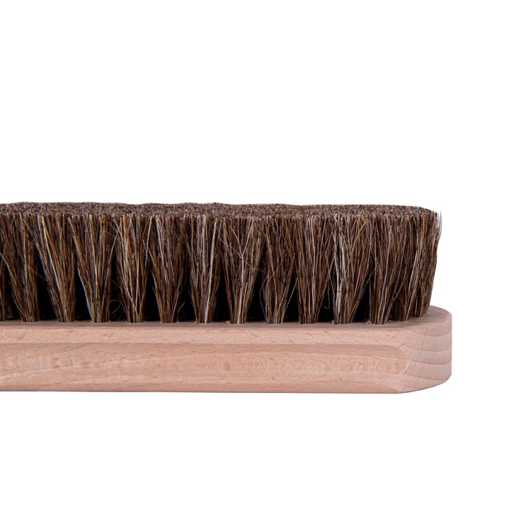 Holzbürste mit Rosshaar